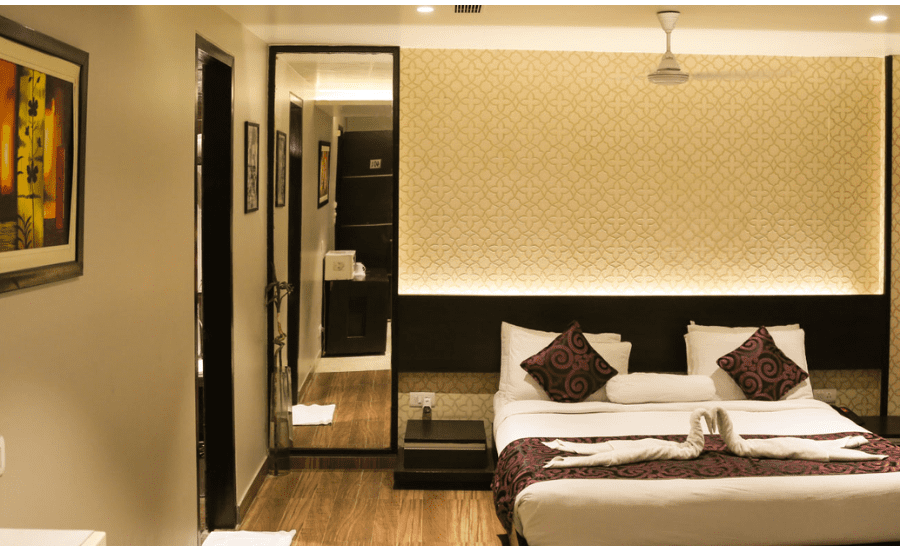 Hotel Apple Wood Residency In Mahipalpur Images