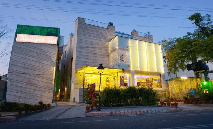 Hotel Atulyaa Taj In Agra Images