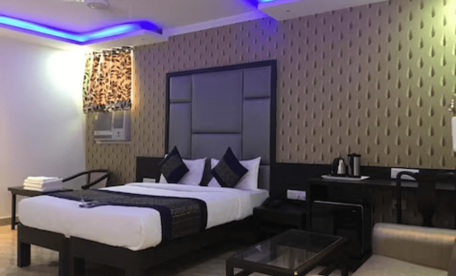 Hotel SPB 87 In Karol Bagh Images