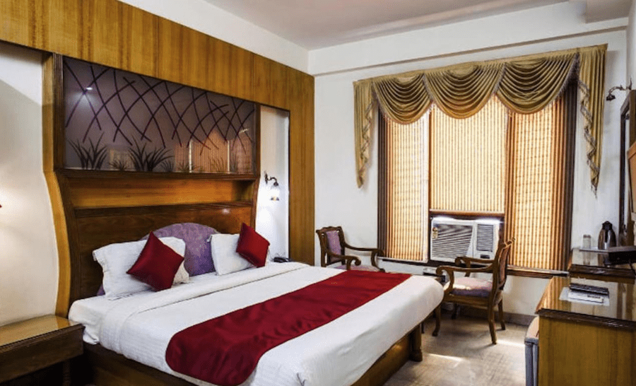 Hotel Karat 87 In Karol Bagh Images