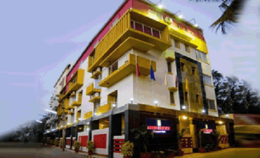 Service Provider of Hotel Metro View In Karol Bagh in New Delhi, Delhi, India.